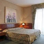 Air Palace 4* Leinì