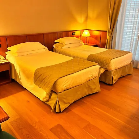Hotel Air Palace Leinì