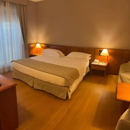 Air Palace 4* Leinì