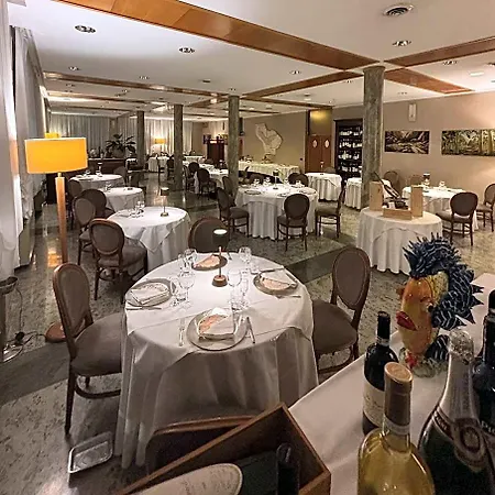 Hotel Air Palace Leini