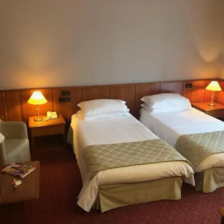 Air Palace 4*