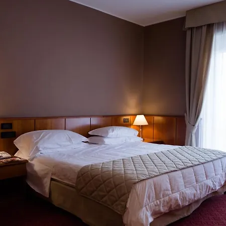 Air Palace Hotel